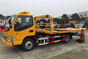 巴东哪里有拖车服务